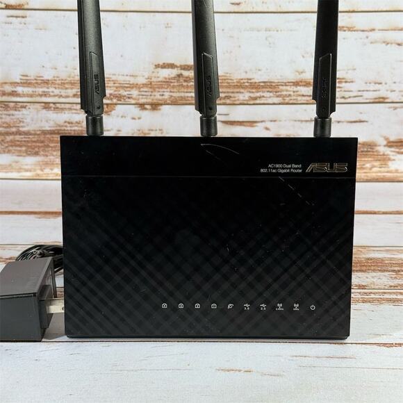 ASUS Dual-Band Wireless Router AC1900 4 LAN Ports Gaming Black - Picture 2 of 4